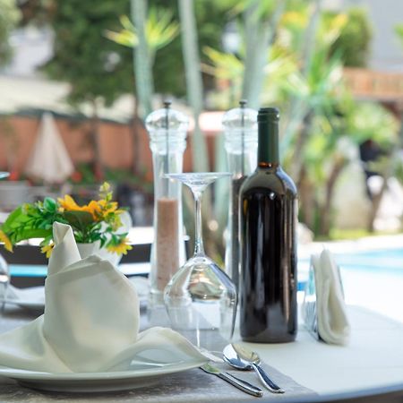 Hotel Dyrrah Durres Bagian luar foto